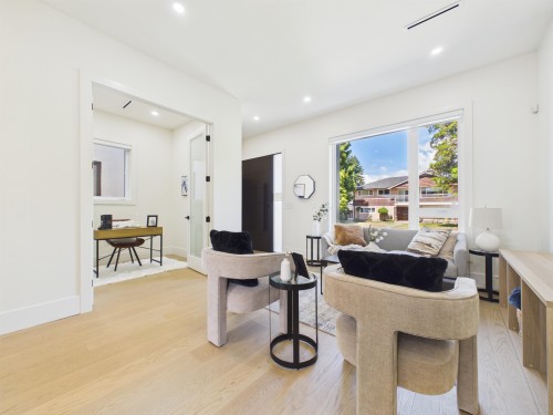 2-6512 Grant Street, Burnaby, BC - Indoor