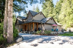 6979 Sechelt Inlet Road Sechelt, BC V7Z 0P1