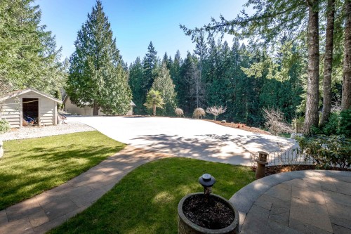 6979 Sechelt Inlet Road, Sechelt, BC - Outdoor
