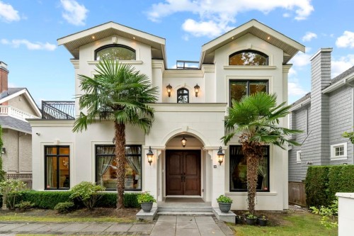 4077 13Th Avenue W, Vancouver, BC - Outdoor With Facade
