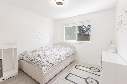 3529 Gladstone Street, Vancouver, BC - Indoor Photo Showing Bedroom