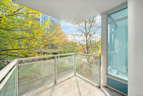 601-7371 Westminster Highway, Richmond, BC - Outdoor With Balcony With Exterior