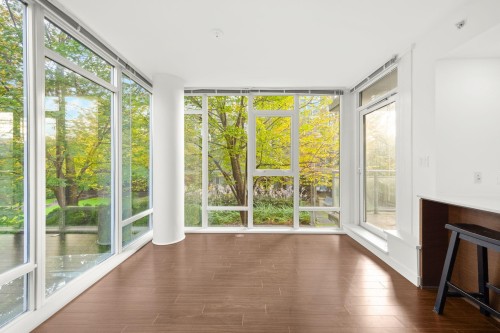601-7371 Westminster Highway, Richmond, BC - Indoor