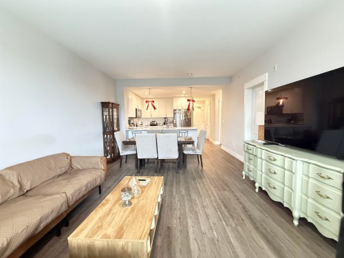 4413-2180 Kelly Avenue, Port Coquitlam, BC - Indoor