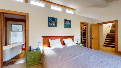 12899 Sunshine Coast Highway, Madeira Park, BC - Indoor Photo Showing Bedroom