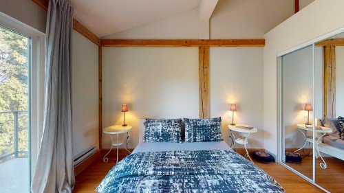 12899 Sunshine Coast Highway, Madeira Park, BC - Indoor Photo Showing Bedroom