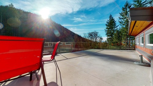 12899 Sunshine Coast Highway, Madeira Park, BC - Outdoor