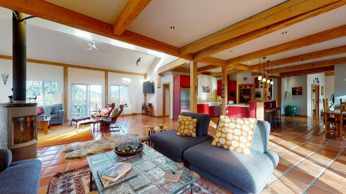 12899 Sunshine Coast Highway, Madeira Park, BC - Indoor Photo Showing Living Room