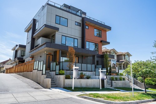 1-676 22Nd Avenue E, Vancouver, BC - Outdoor