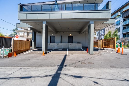 1-676 22Nd Avenue E, Vancouver, BC - Outdoor