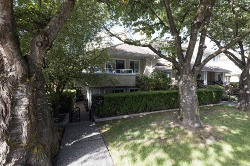 7-249 4Th Street E, North Vancouver, BC - Outdoor