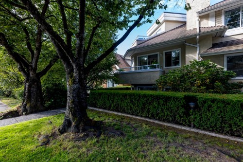 7-249 4Th Street E, North Vancouver, BC - Outdoor With Balcony