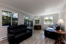 7-249 4Th Street E, North Vancouver, BC  - Indoor Photo Showing Living Room 
