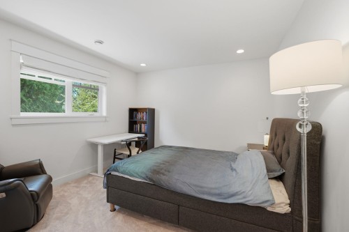 5116 1A Avenue, Delta, BC - Indoor Photo Showing Bedroom