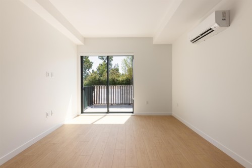 2407 Grandview Highway N, Vancouver, BC - Indoor Photo Showing Other Room