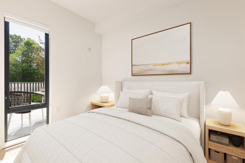 2407 Grandview Highway N, Vancouver, BC - Indoor Photo Showing Bedroom
