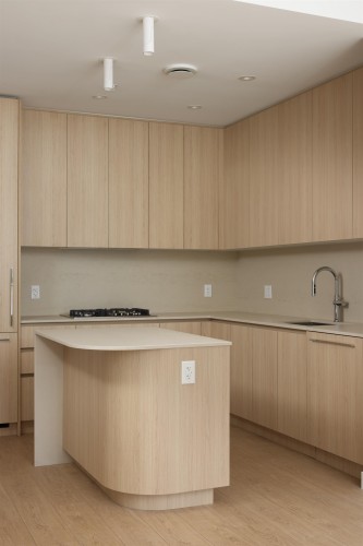 2407 Grandview Highway N, Vancouver, BC - Indoor