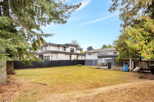 692 Blue Mountain Street, Coquitlam, BC - Outdoor