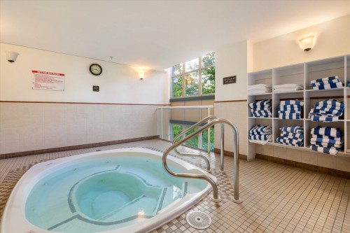 424-4295 Blackcomb Way, Whistler, BC - Indoor Photo Showing Other Room