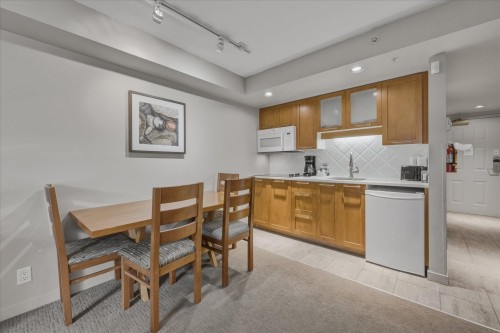 424-4295 Blackcomb Way, Whistler, BC - Indoor