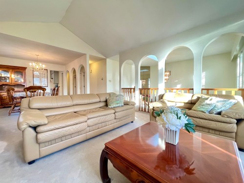 937 18Th Avenue W, Vancouver, BC - Indoor Photo Showing Living Room