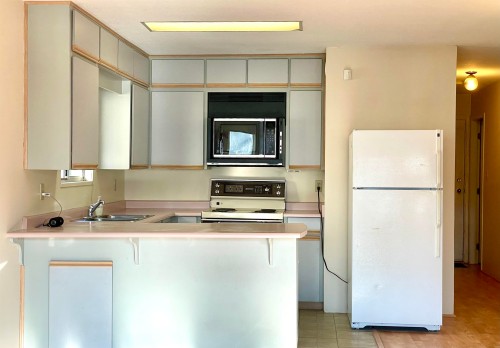 937 18Th Avenue W, Vancouver, BC - Indoor Photo Showing Kitchen