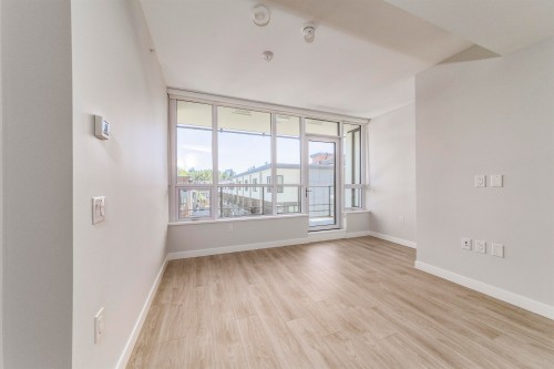 301-5380 Crooked Branch Road, Vancouver, BC - Indoor Photo Showing Other Room