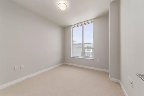 301-5380 Crooked Branch Road, Vancouver, BC - Indoor Photo Showing Other Room