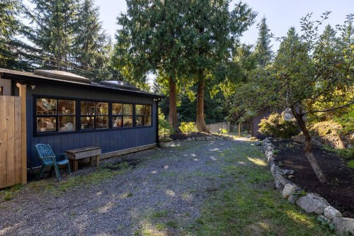1302 Adams Road, Bowen Island, BC - Outdoor