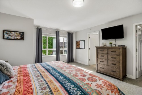 152-11305 240 Street, Maple Ridge, BC - Indoor Photo Showing Bedroom