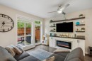 152-11305 240 Street, Maple Ridge, BC  - Indoor Photo Showing Living Room With Fireplace 