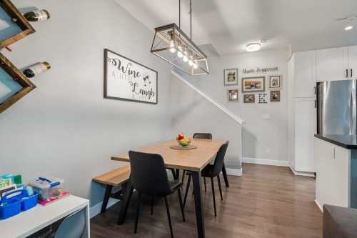152-11305 240 Street, Maple Ridge, BC - Indoor Photo Showing Dining Room