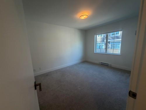 146-1310 Mitchell Street, Coquitlam, BC - Indoor Photo Showing Other Room