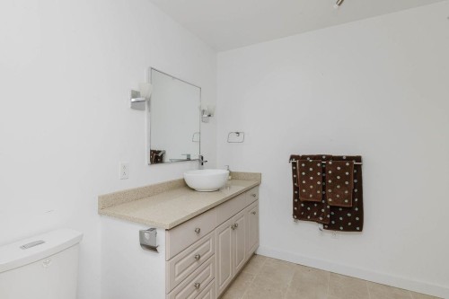 6505 Meier Road, Sechelt, BC - Indoor Photo Showing Other Room