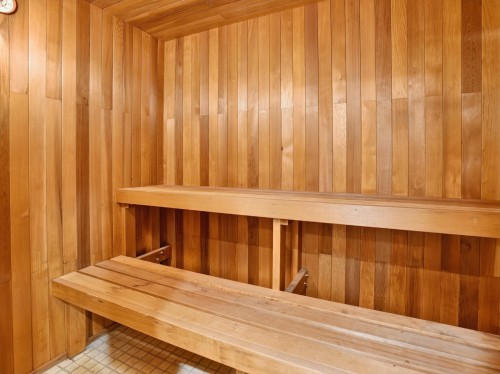 2940 Dresden Way, North Vancouver, BC - Indoor Photo Showing Other Room