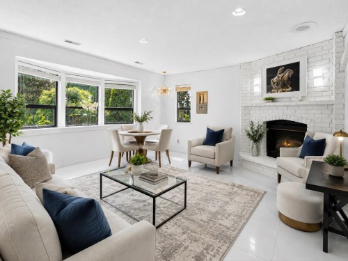 2940 Dresden Way, North Vancouver, BC - Indoor Photo Showing Living Room With Fireplace