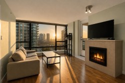 1202-4182 Dawson Street Burnaby, BC V5C 0A2