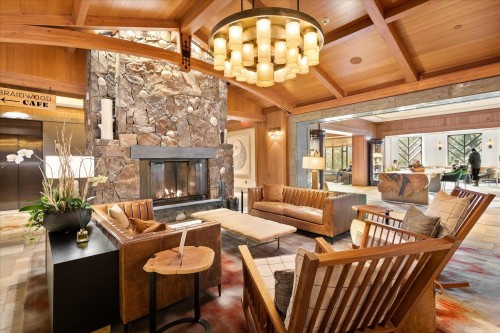 726-4591 Blackcomb Way, Whistler, BC - Indoor Photo Showing Living Room With Fireplace