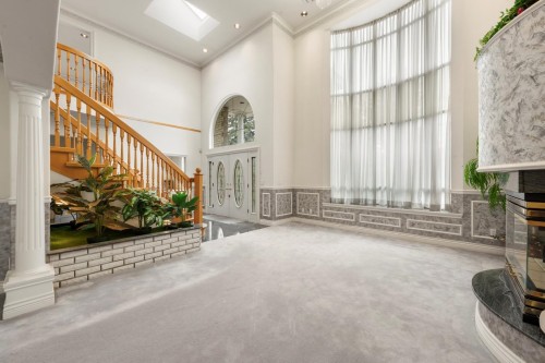 7471 Ledway Road, Richmond, BC - Indoor Photo Showing Other Room
