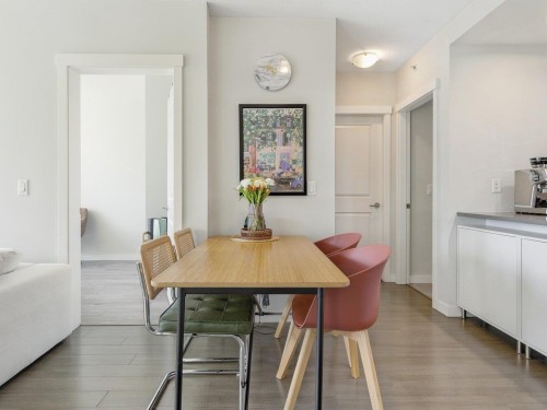 711-3281 Kent Avenue North E, Vancouver, BC - Indoor Photo Showing Dining Room