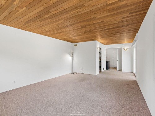 1341 Barberry Drive, Port Coquitlam, BC - Indoor Photo Showing Other Room