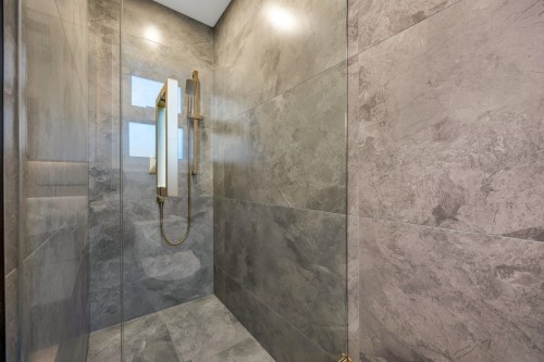 2153 20Th Avenue E, Vancouver, BC - Indoor Photo Showing Bathroom