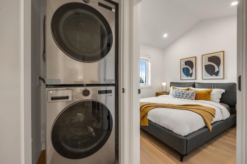 2153 20Th Avenue E, Vancouver, BC - Indoor Photo Showing Laundry Room