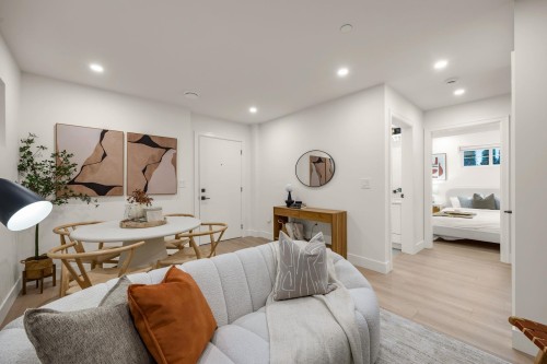 2153 20Th Avenue E, Vancouver, BC - Indoor