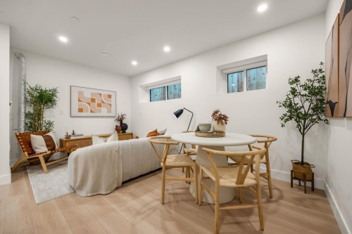 2153 20Th Avenue E, Vancouver, BC - Indoor