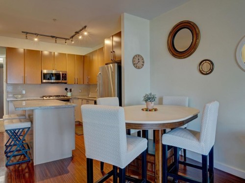 105-5160 Davis Bay Road, Sechelt, BC - Indoor