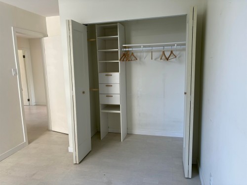502-1737 Duchess Avenue, West Vancouver, BC - Indoor
