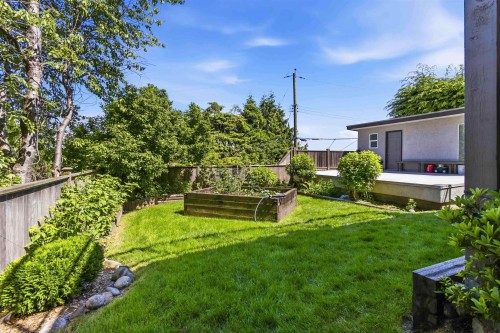 212 Sea Avenue N, Burnaby, BC - Outdoor