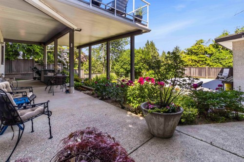 212 Sea Avenue N, Burnaby, BC - Outdoor With Deck Patio Veranda
