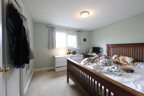 10340 Bamberton Drive, Richmond, BC - Indoor Photo Showing Bedroom